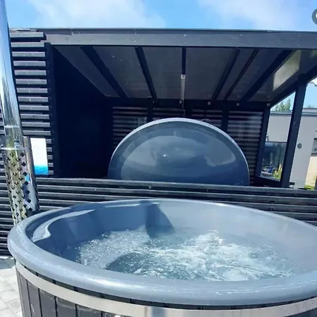 E&k Apartamentai Su Sildomu Baseinu Kieme * Palanga